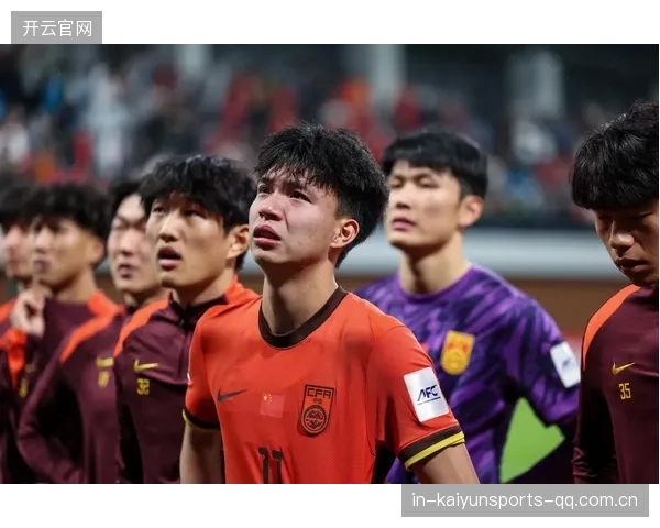 国足心态出问题！这套阵容离亚洲杯太远——从“练兵”到“误区”，我们该如何重新定位？